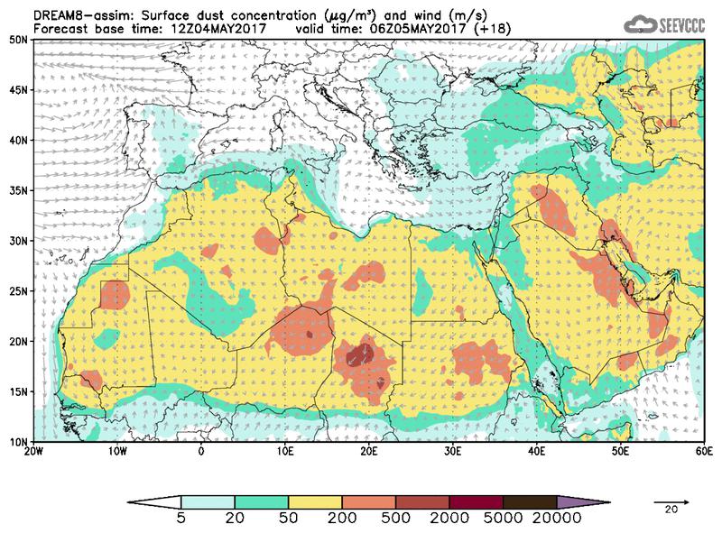 Surface dust concentration and wind at T06